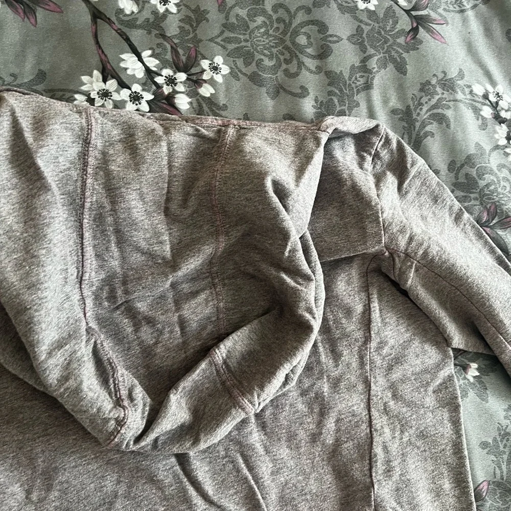 Bench Gray Sweatshirt with Magenta Interior - Picture 13 of 14